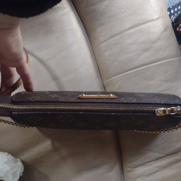 💯% Authentic Louis Vuitton Eva monogram Canvas Crossbody💫 bag - Picture 6 of 15